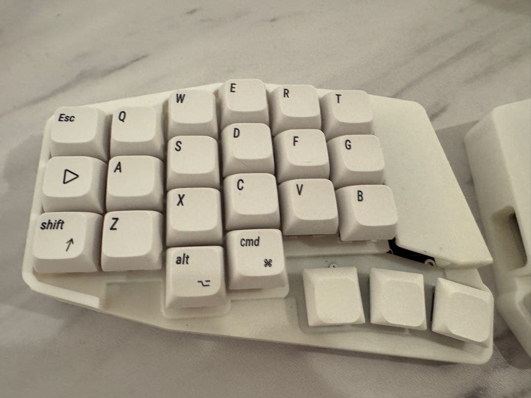 【新品】keyball44 ケースマウント仕様　刻印ありkeychron 純正