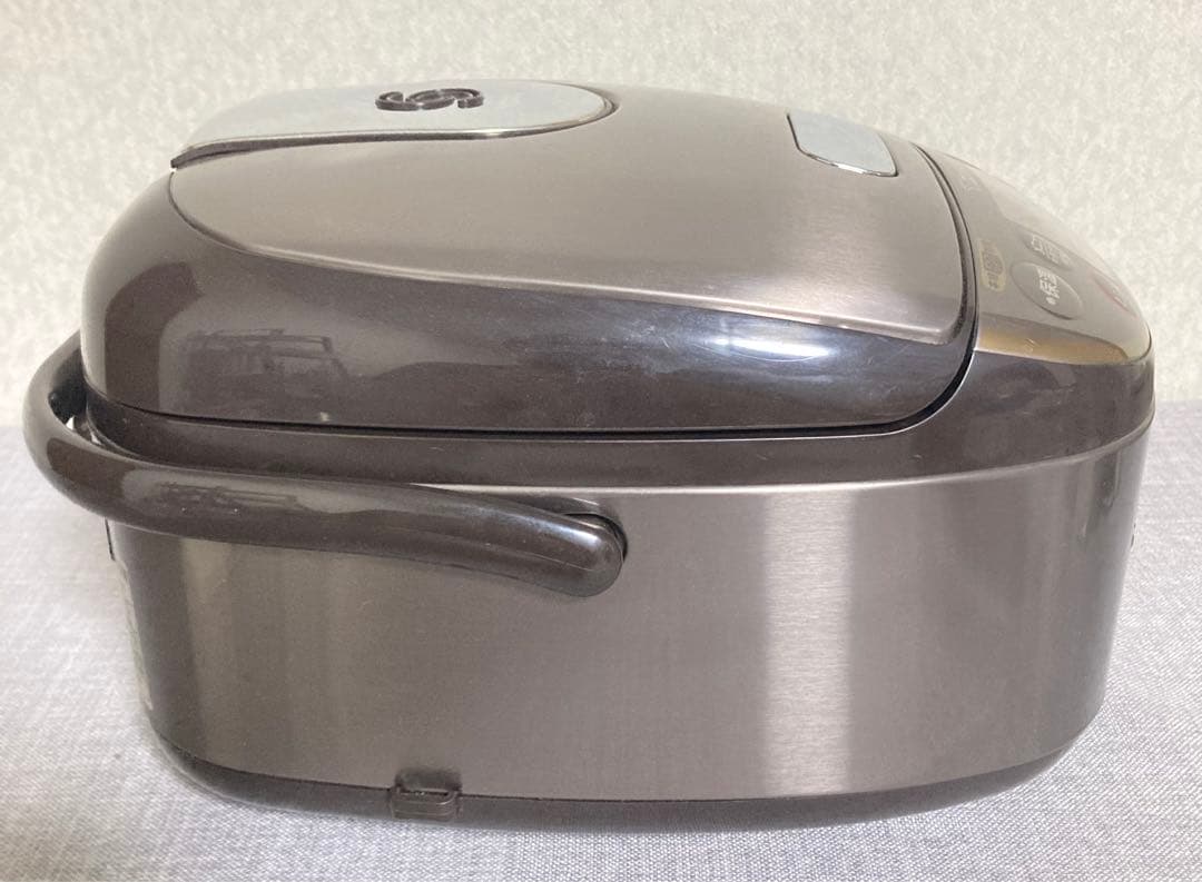 大人気！ 象印 炊飯器 NP-GP05E9 2022年製 最新ZOJIRUSHI