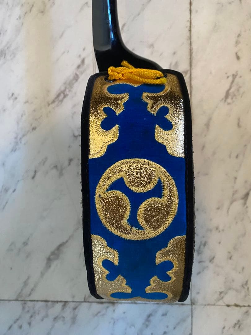 三線 蛇皮 ケース付き 破損あり