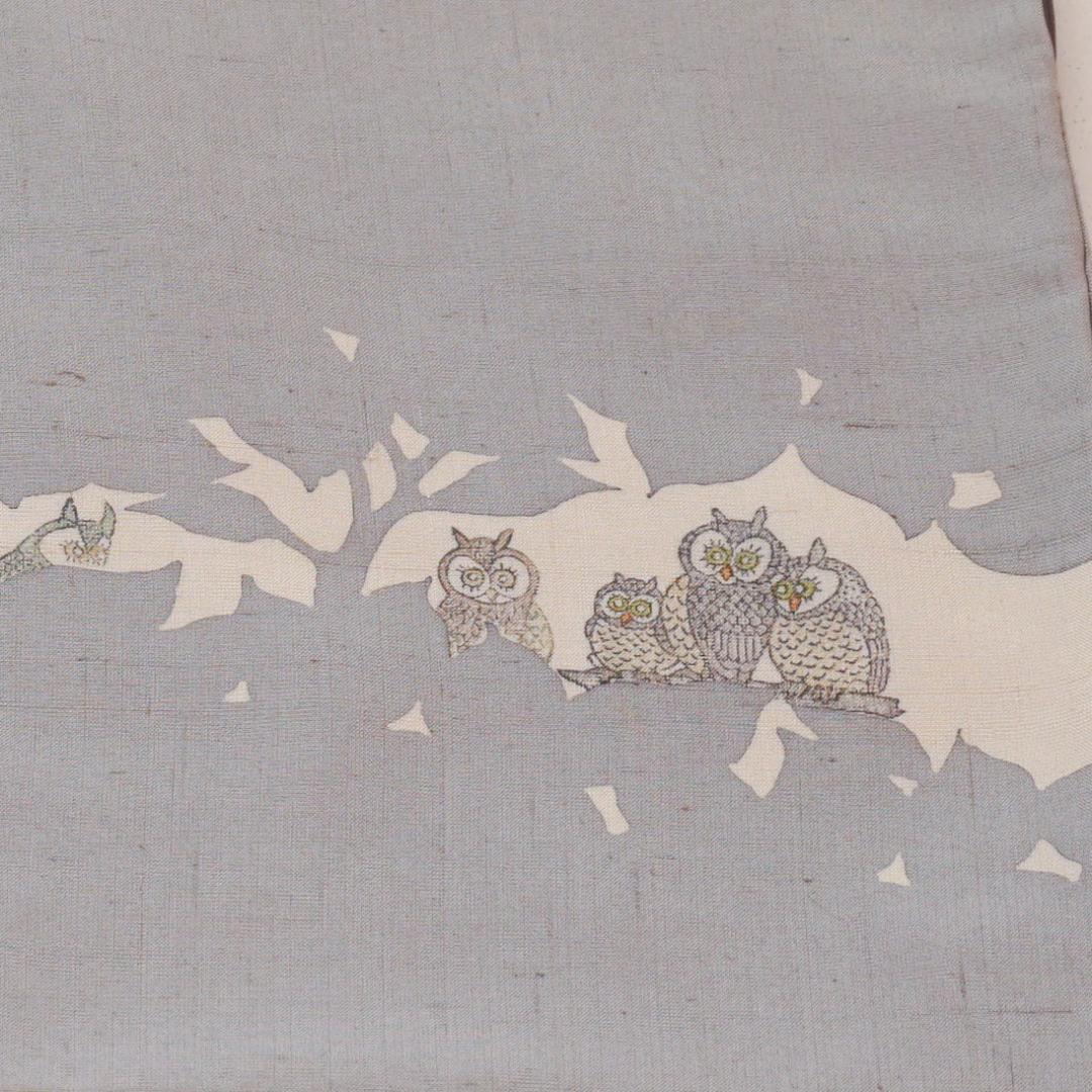 ペールグレーの上質な紬　佐伯武晴　作家物　正絹