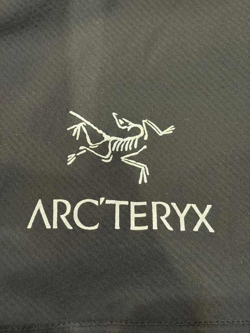 ARC'TERYX ATOM VESTブラック ベスト M