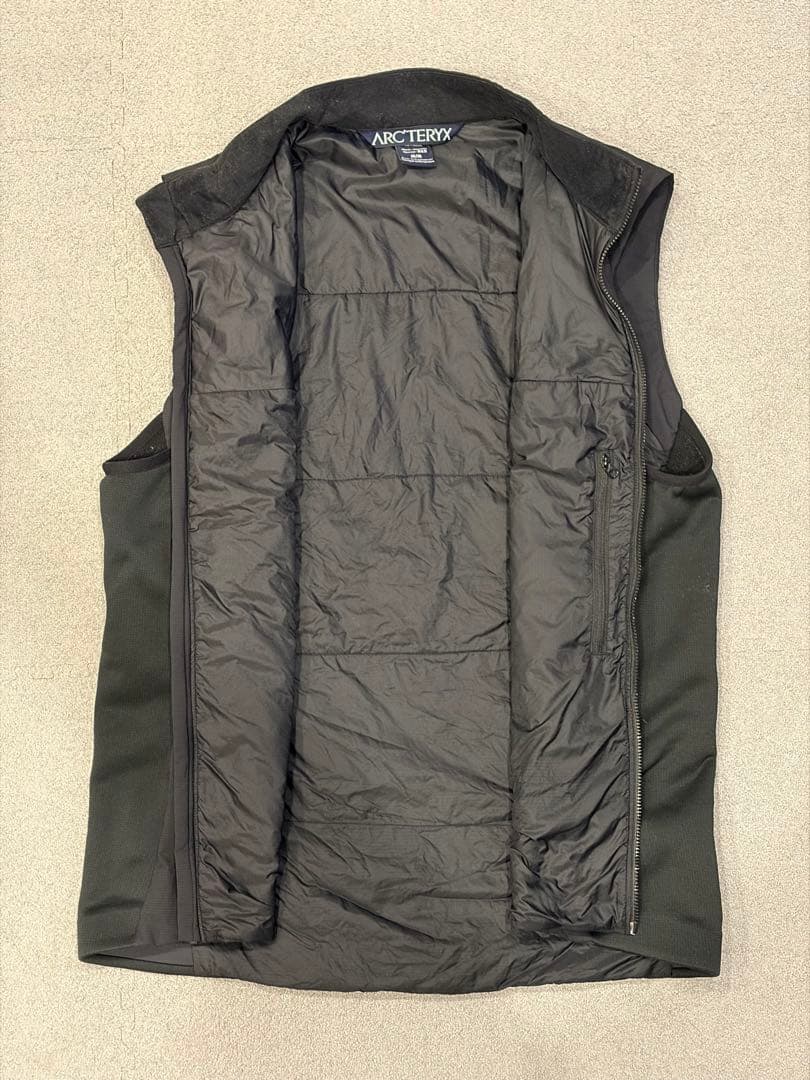 ARC'TERYX ATOM VESTブラック ベスト M