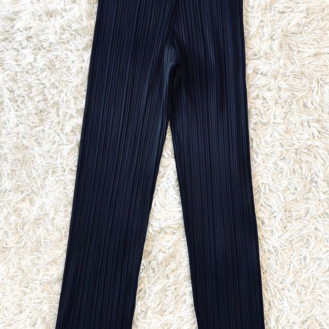 プリーツプリーズ PLEATS PLEASE イッセイミヤケ パンツ ネイビー