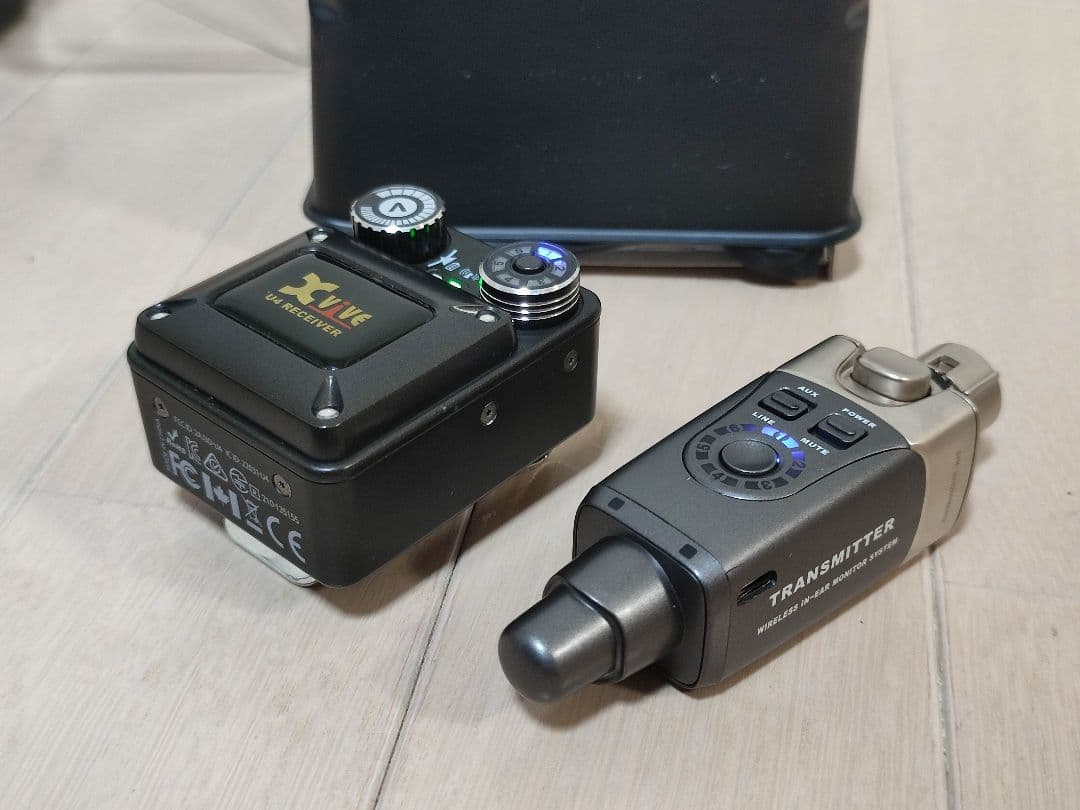 Xvive U4 ワイヤレスインイヤーモニターシステム