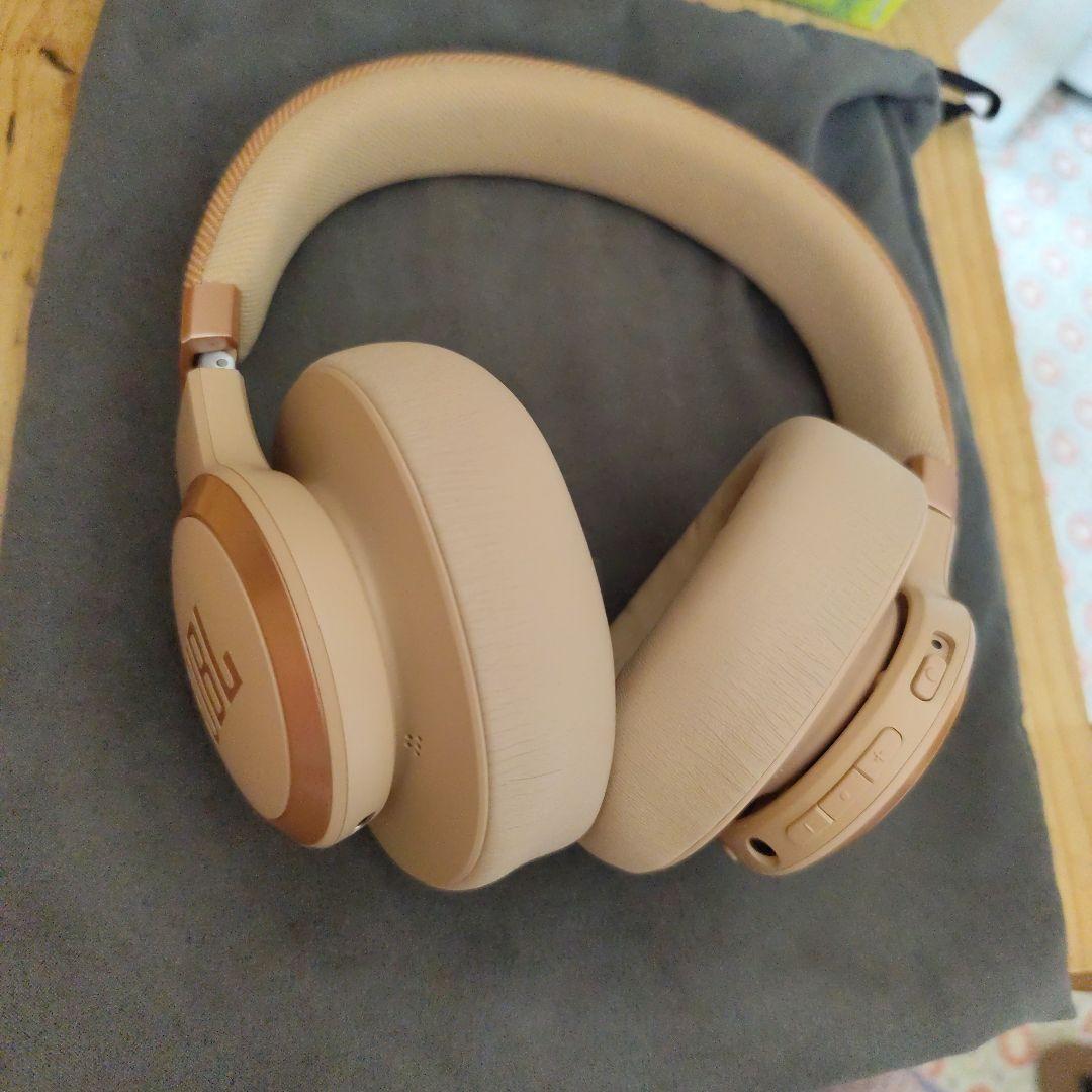 土日限定！！JBL ヘッドホン LIVE770NC サンドストーン