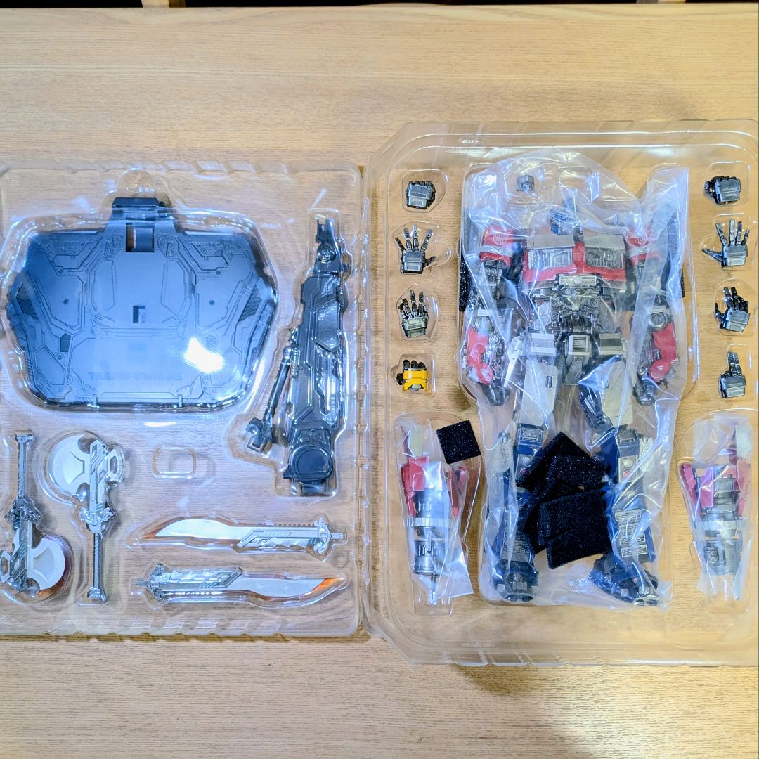 DLX オプティマス プライム ビースト覚醒 トランスフォーマー スリーゼロ