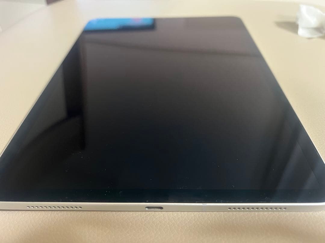 【送料込み！早い者勝ち！】iPad Pro 11インチ (第2世代) シルバー