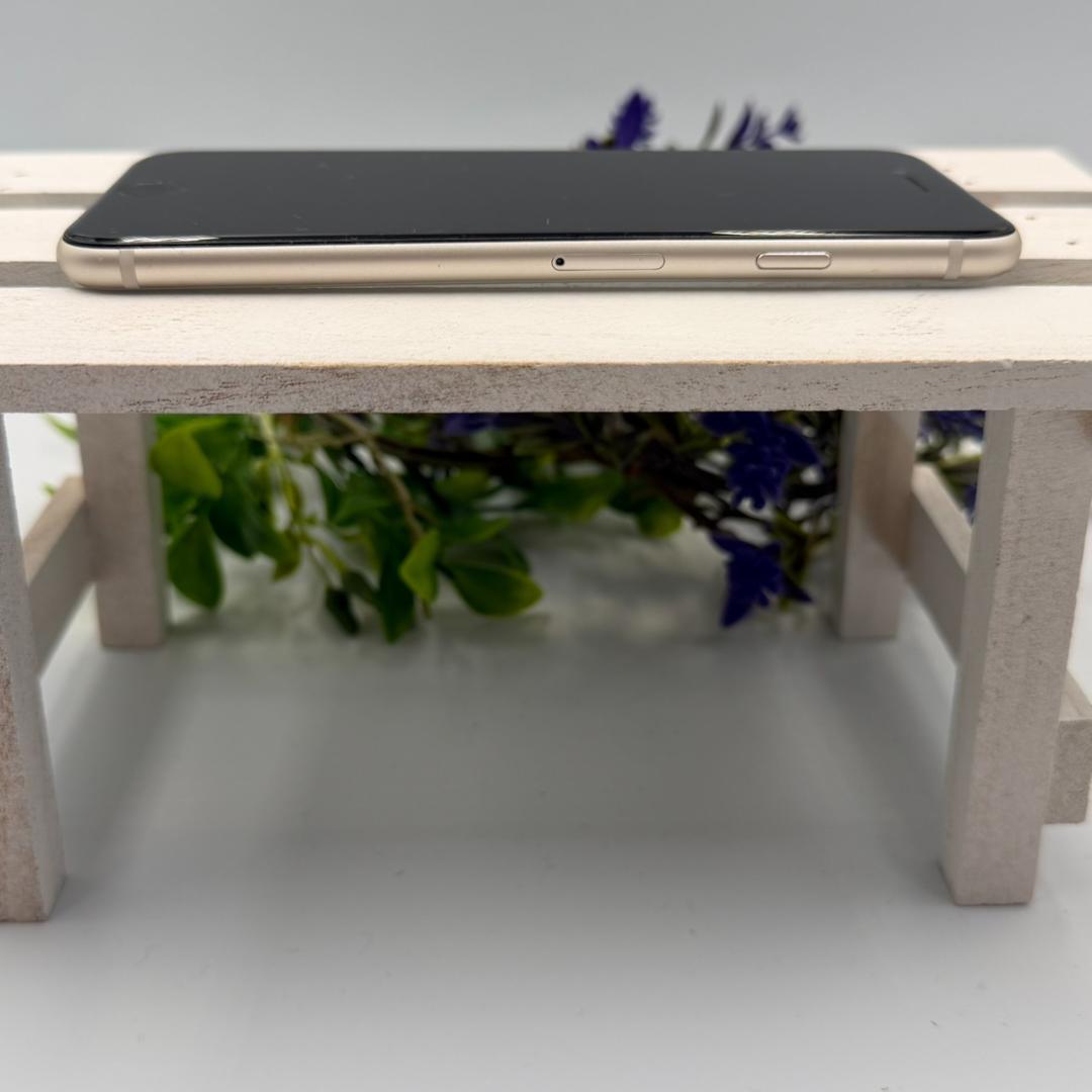 iPhone SE第3世代 64GB スターライト 309