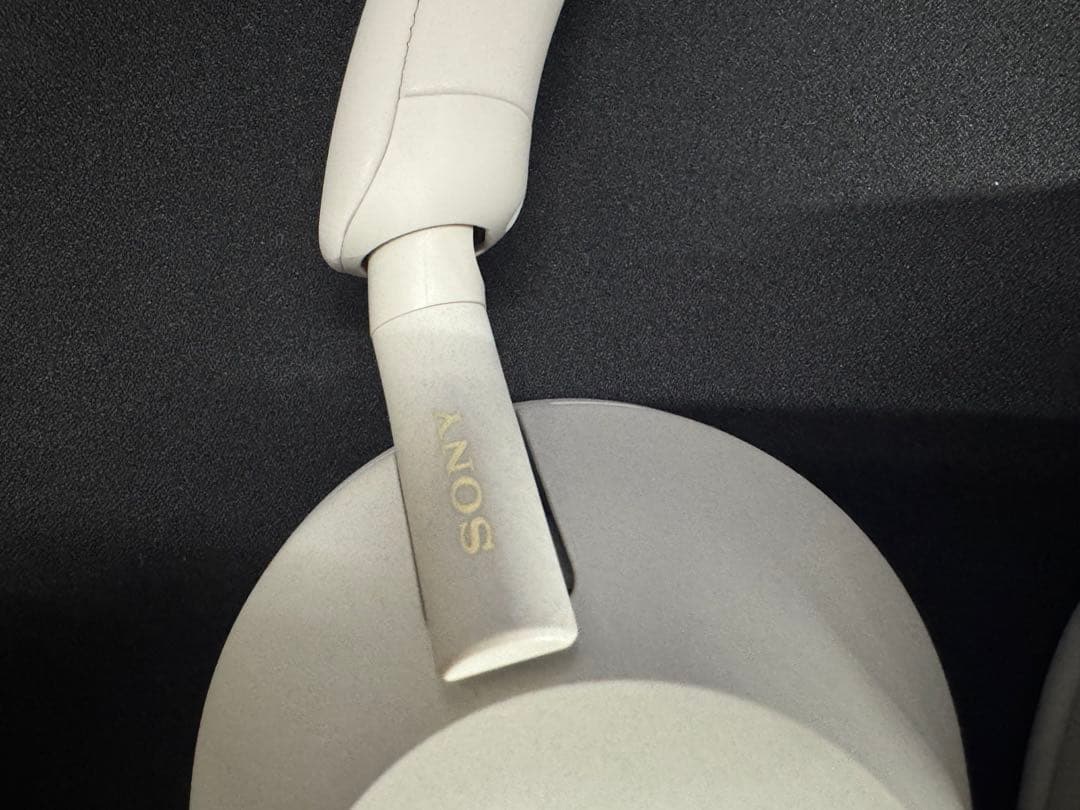 【美品】SONY WH1000XM5 ワイヤレスノイズキャンセリングヘッドホン