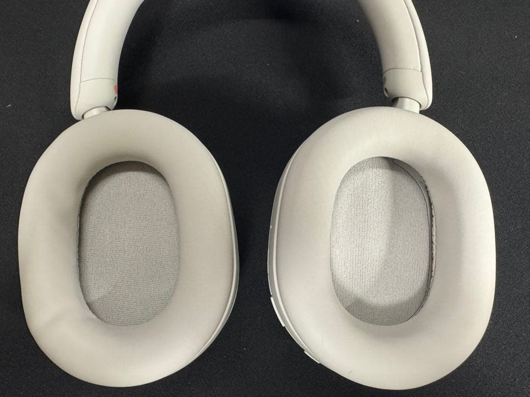 【美品】SONY WH1000XM5 ワイヤレスノイズキャンセリングヘッドホン