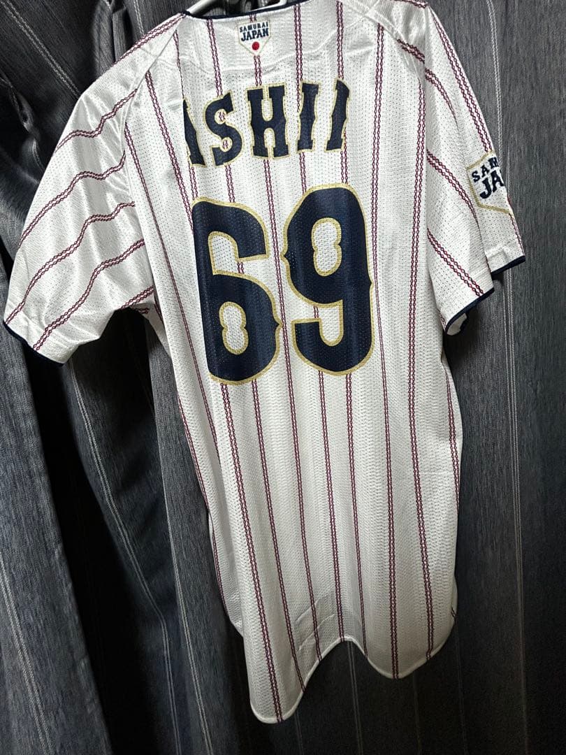 石井大智 侍ジャパン オーセンティックホームユニ