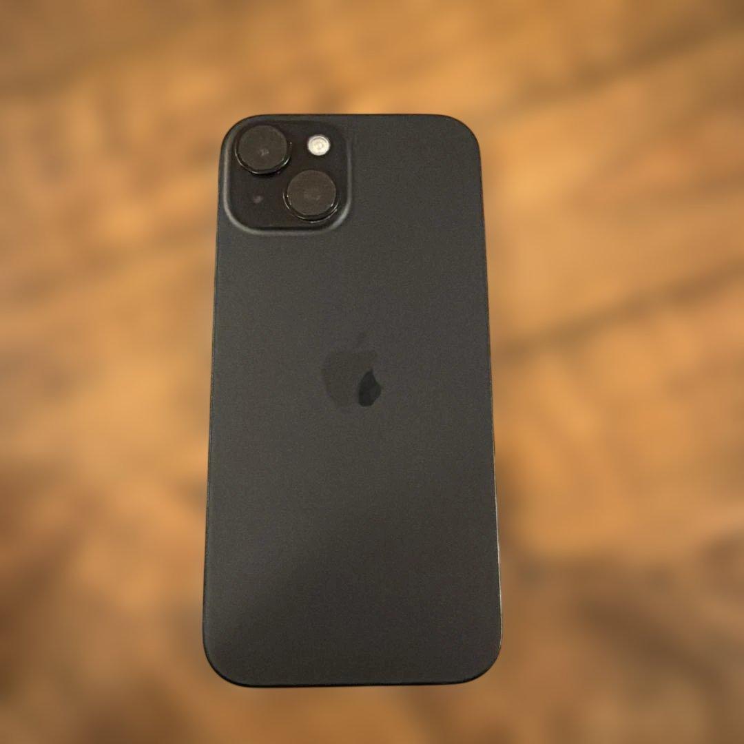 【美品】Apple iPhone 15 ブラック 本体