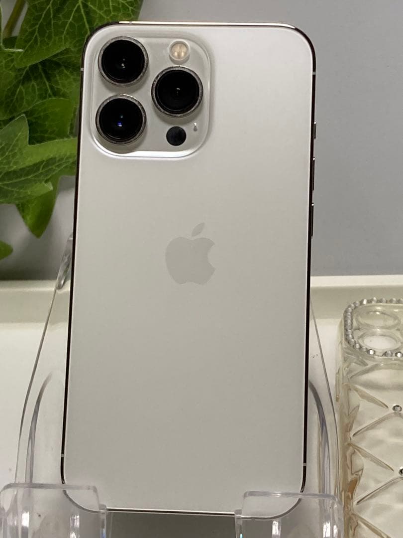 iPhone 13 Pro 512GB シルバー SIMフリー⭐️ ケースおまけ。