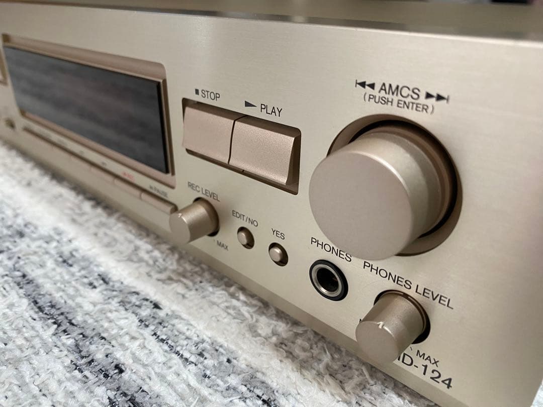 ONKYOオンキョー　MDデッキ　MD-124