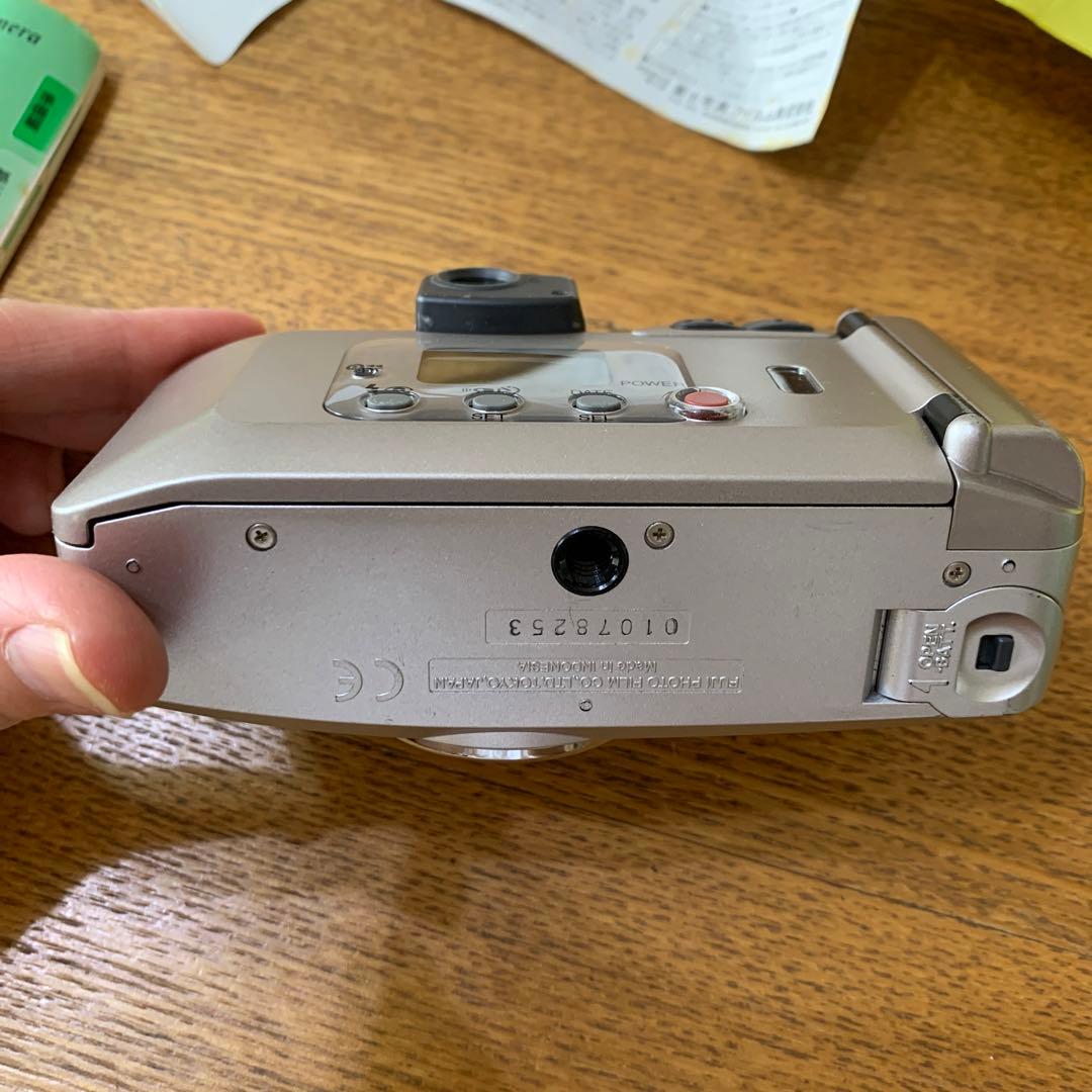 フィルムカメラ FUJI FILM ZOOM DATE 115SR