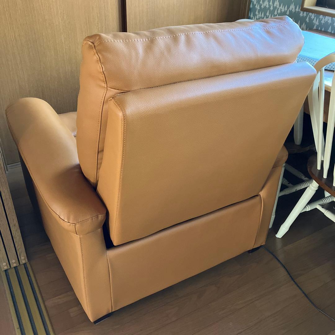 ニトリ　電動レザー リクライニングチェア　ビリーバー