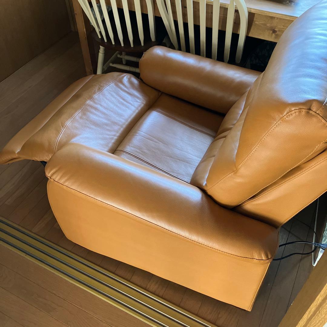 ニトリ　電動レザー リクライニングチェア　ビリーバー