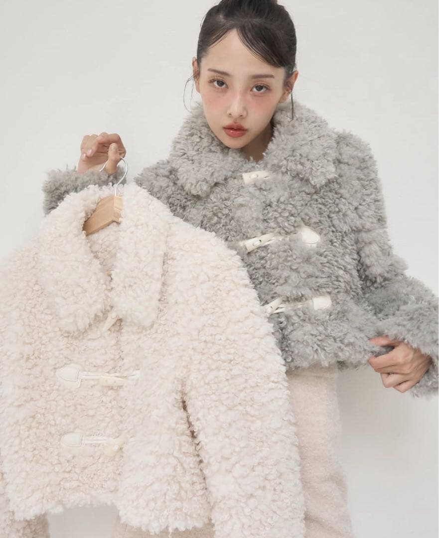 ジャケット・アウター muguet duffle short fur coat ivory