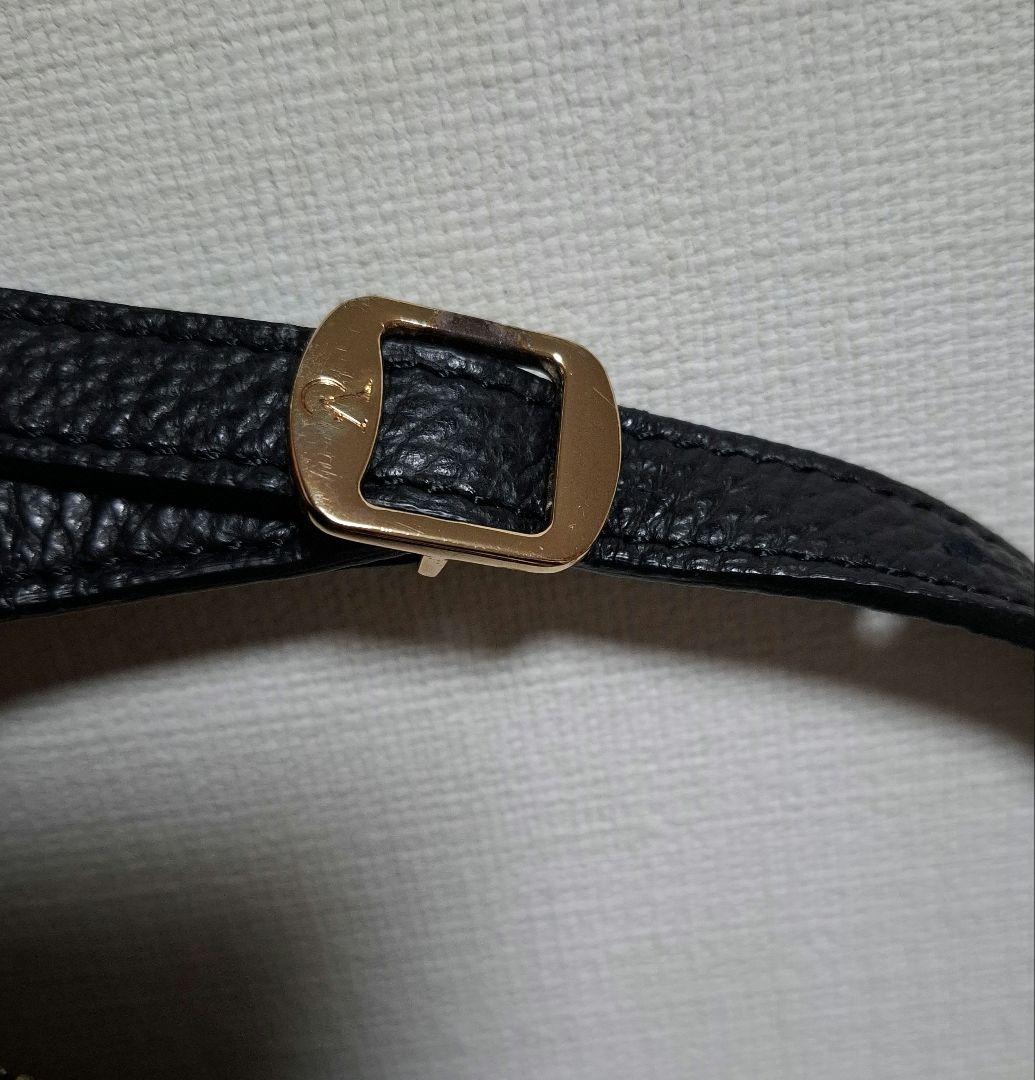 ブラックレザーショルダーバッグ