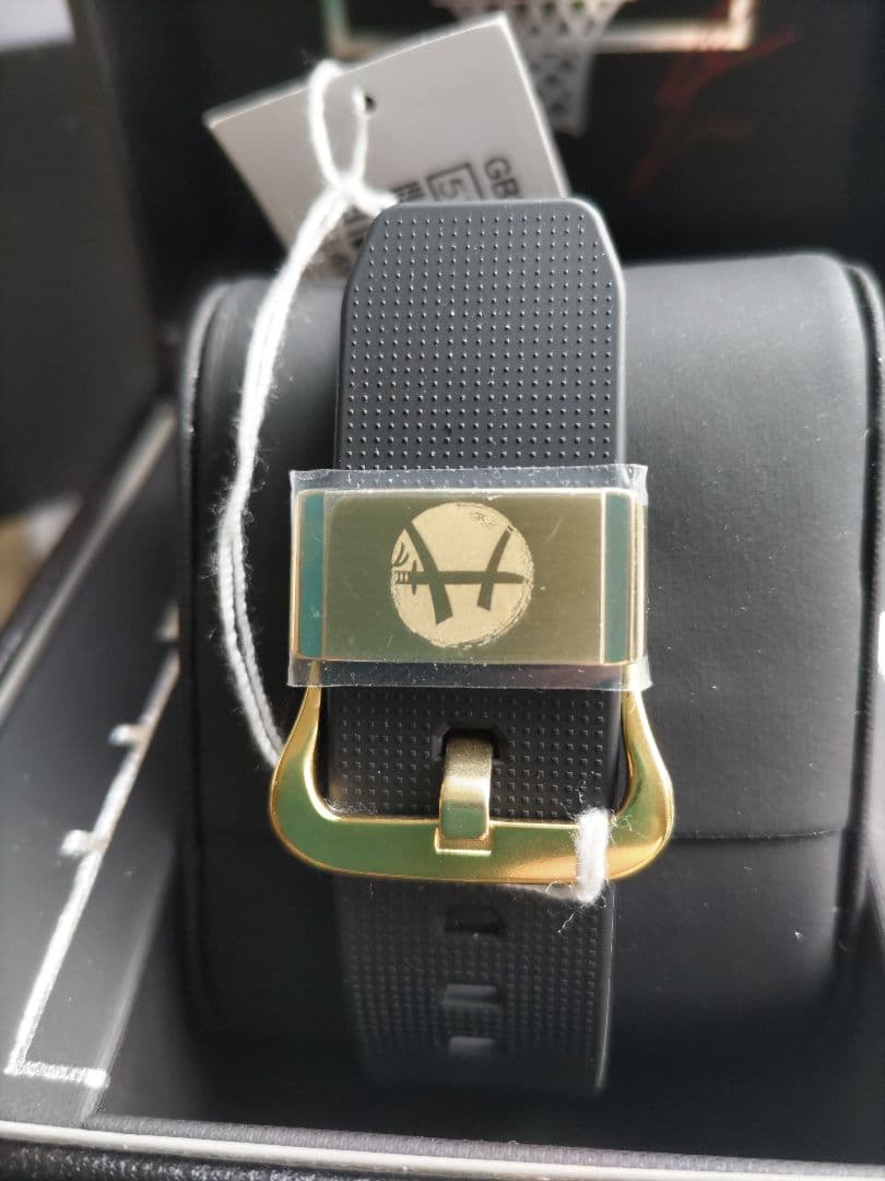 う*C様 g-shock GBM-2100RH-1ADR 八村塁モデル第４弾