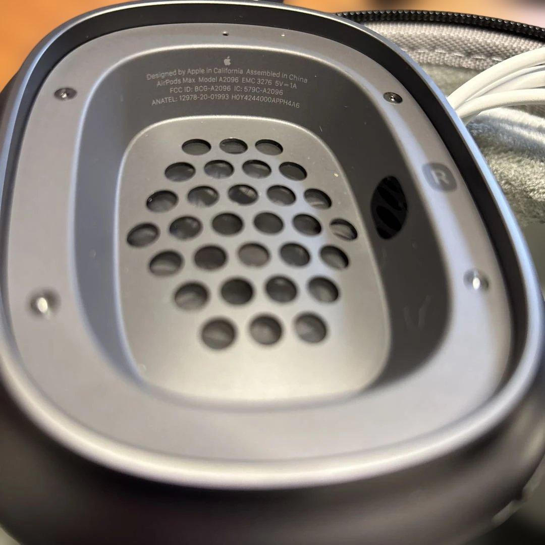 AirPods Maxスペースグレー+おまけ