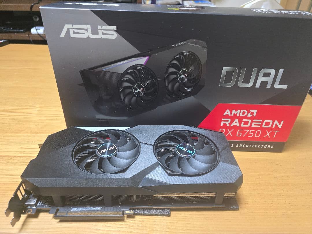 グラフィックボード・グラボ・ビデオカード ASUS Radeon RX 6750 XT DUAL 12GB
