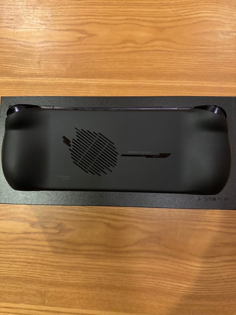 ONEXFLY AMDRyzen 7 7840U/32GB/1TB 訳あり品