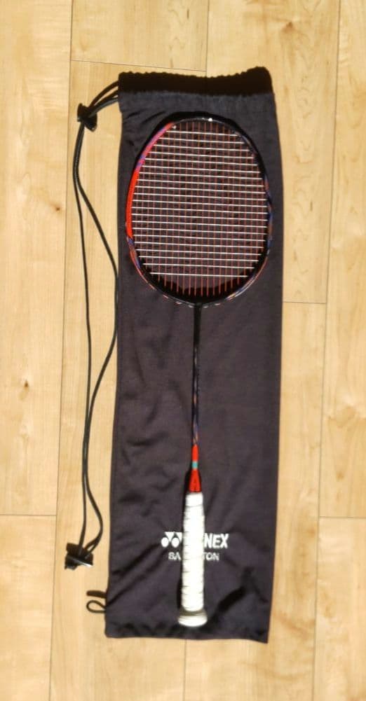 アストロクス77プロ YONEX バドミントンラケット 専用ケース付き