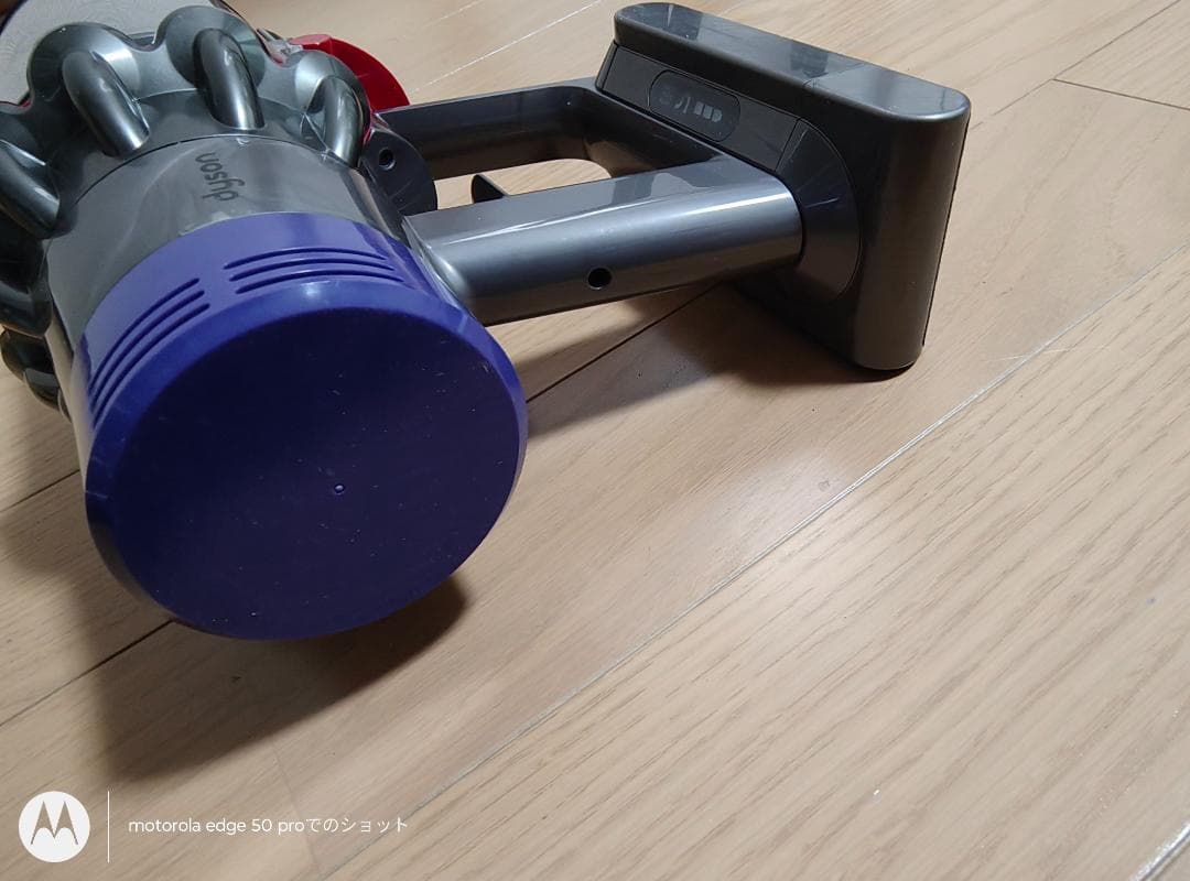 ダイソン★コードレス掃除機★V10本体★ＳV12★バッテリー新品と大差なし★4