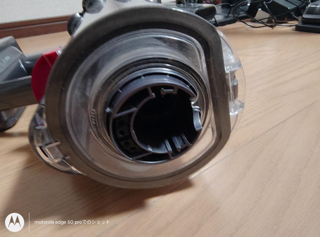 ダイソン★コードレス掃除機★V10本体★ＳV12★バッテリー新品と大差なし★4