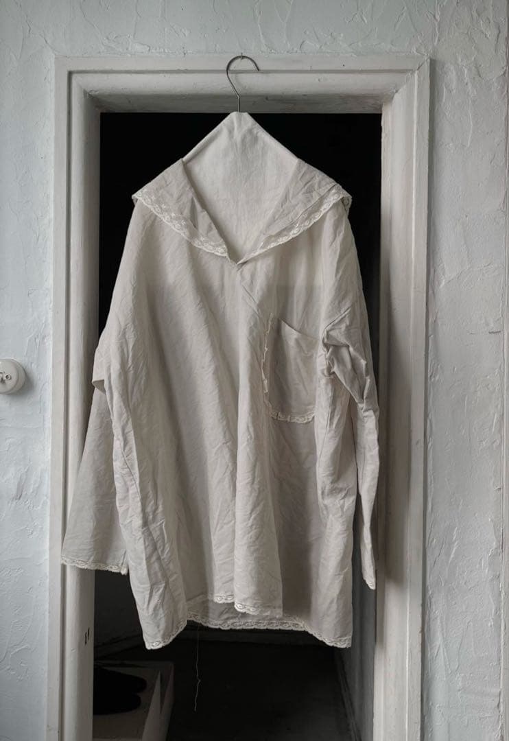 完売 TOWAVASE Leavers blouse (gray)