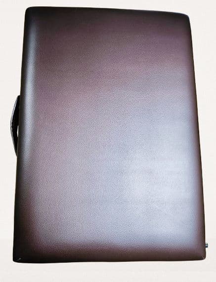 ステラミニ 【Stella Mini】プロ仕様の折りたたみ式マッサージベッド