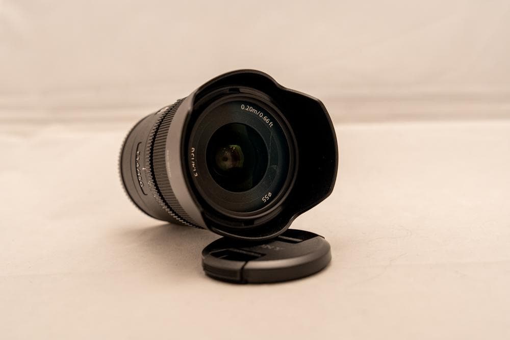 美品 SONY E 15mm F1.4 G SEL15F14G 単焦点レンズ