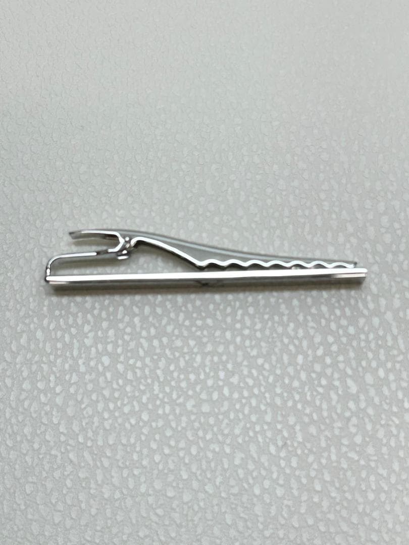 ルイヴィトン ネクタイピン 未使用に近い