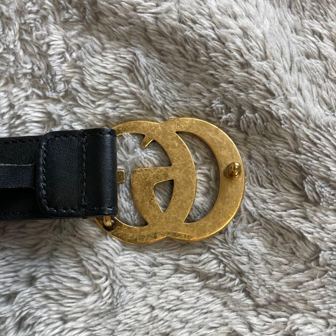 Gucci GGロゴバックル ベルト ゴールド/ブラック　そら