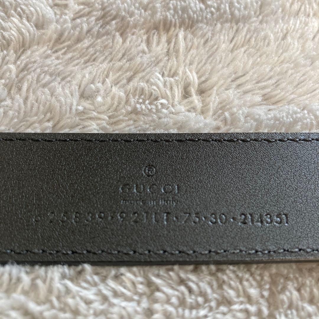 Gucci GGロゴバックル ベルト ゴールド/ブラック　そら