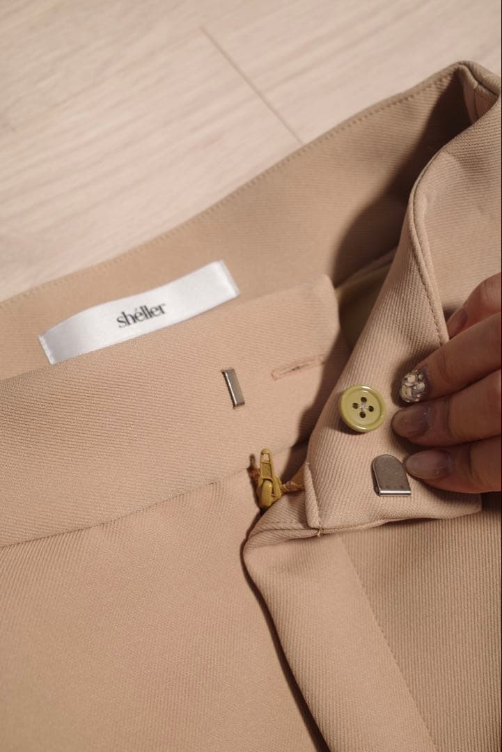 売り尽くし！sheller シェリエ サイドヘムショートパンツ Sサイズ