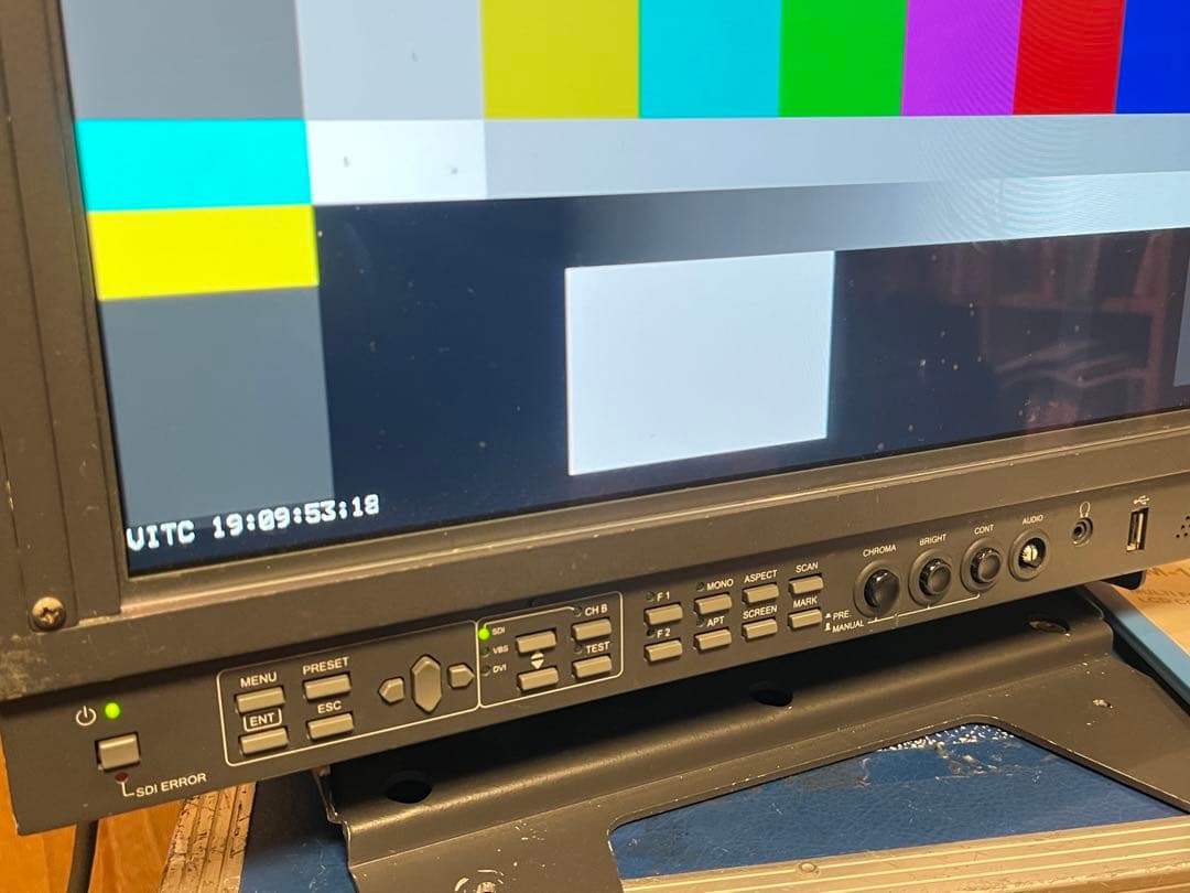 Ikegami HLM-1704WR 放送業務用モニター マスターモニター