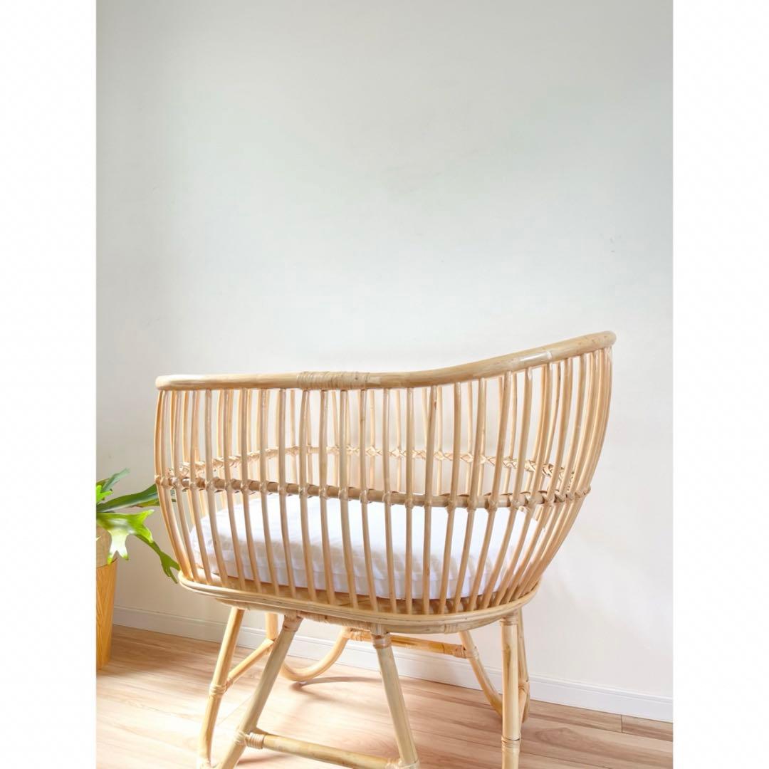 新品　ナチュラルラタン ベビーベッド マットレス付き