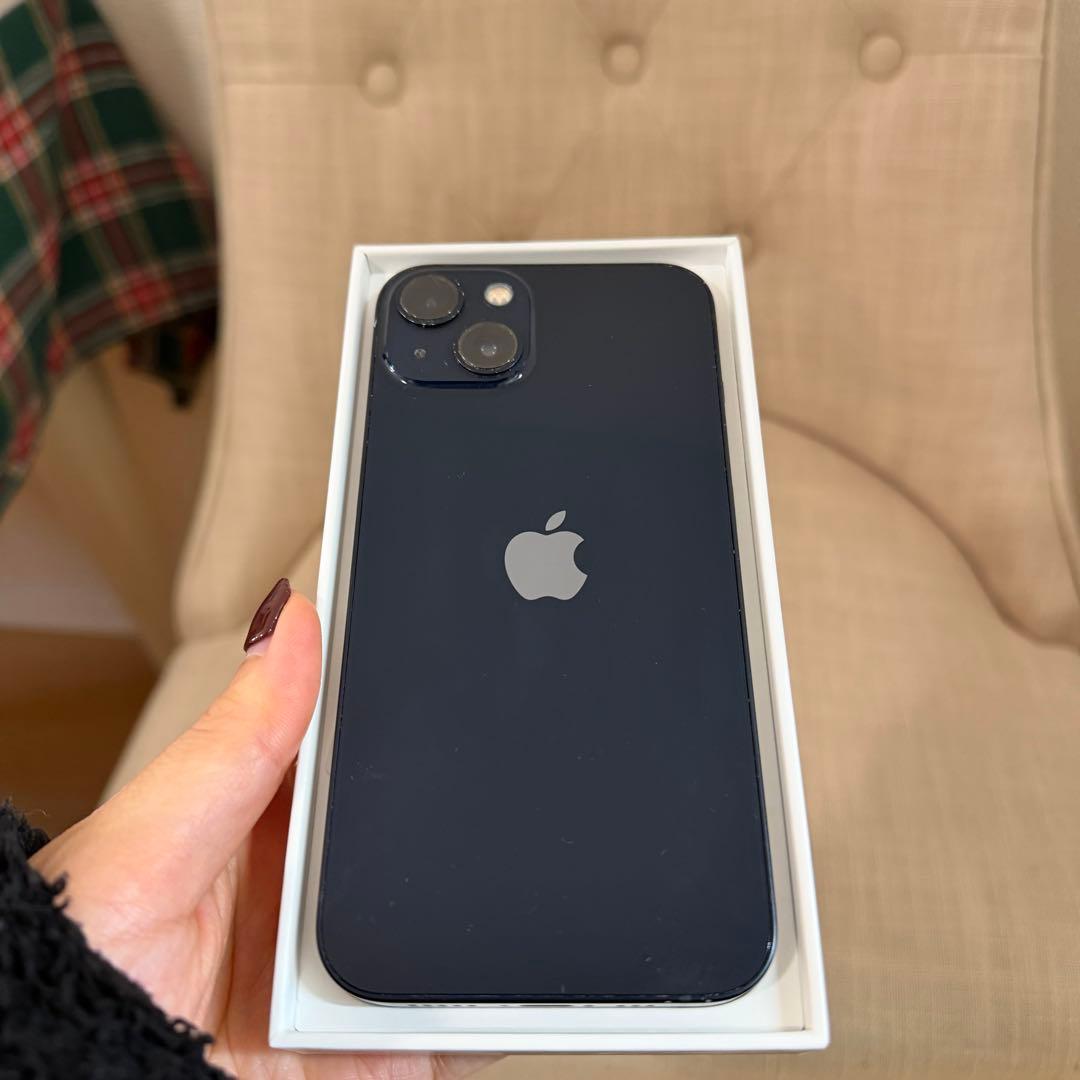【美品】Apple iPhone 13 ミッドナイト　256GB