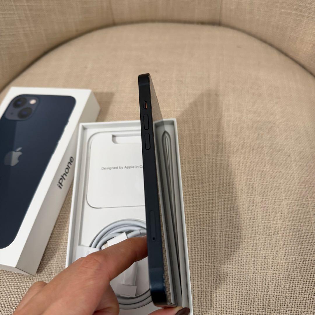 【美品】Apple iPhone 13 ミッドナイト　256GB