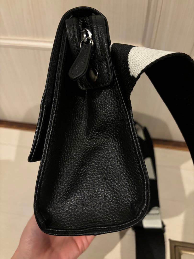 イアパピヨネ　ear PAPILLONNER ダルメシアンボディバッグ