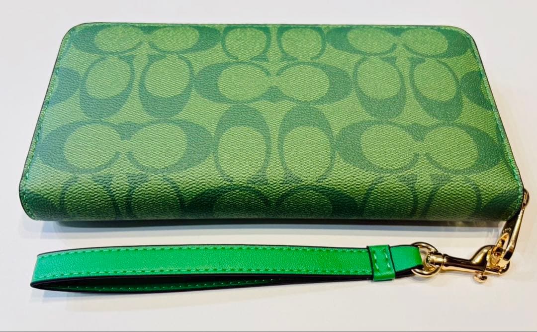COACH グリーン c4452 長財布 ストラップ付き