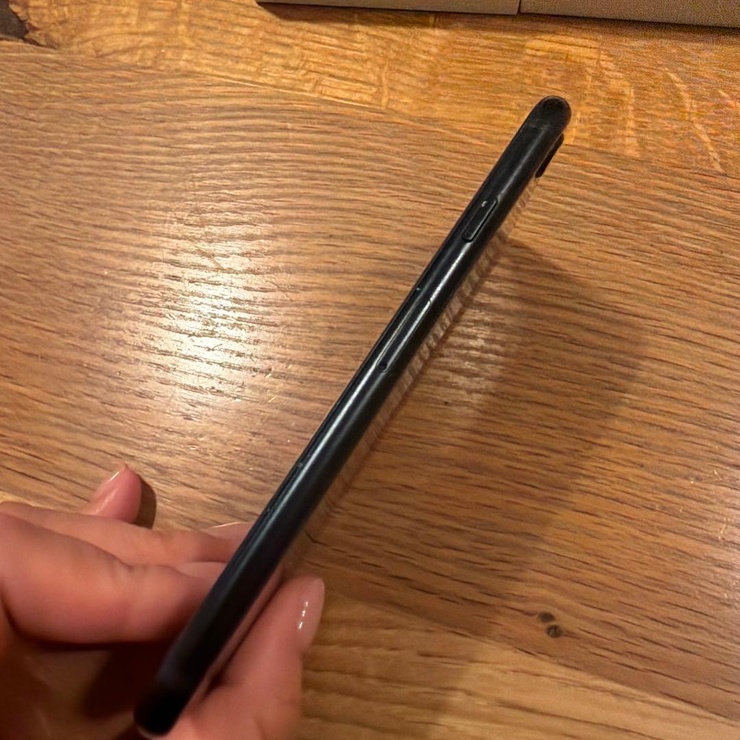 Apple iPhone SE (第3世代) ブラック 本体 128GB