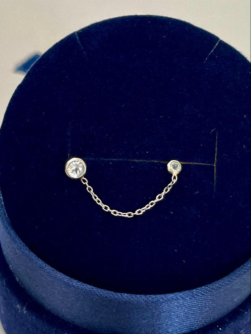 プラチナチェーンピアス 片耳用