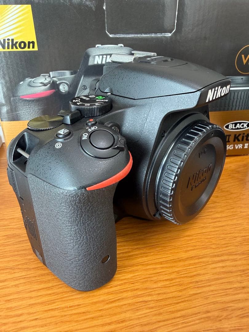 デジタルカメラ Nikon D5500 18-55 VR II Kit