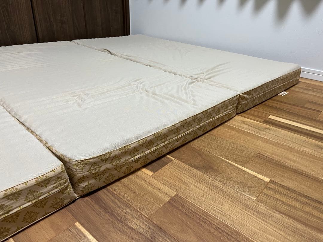 【ダブル・元値198,000円】整圧マットレス　西川