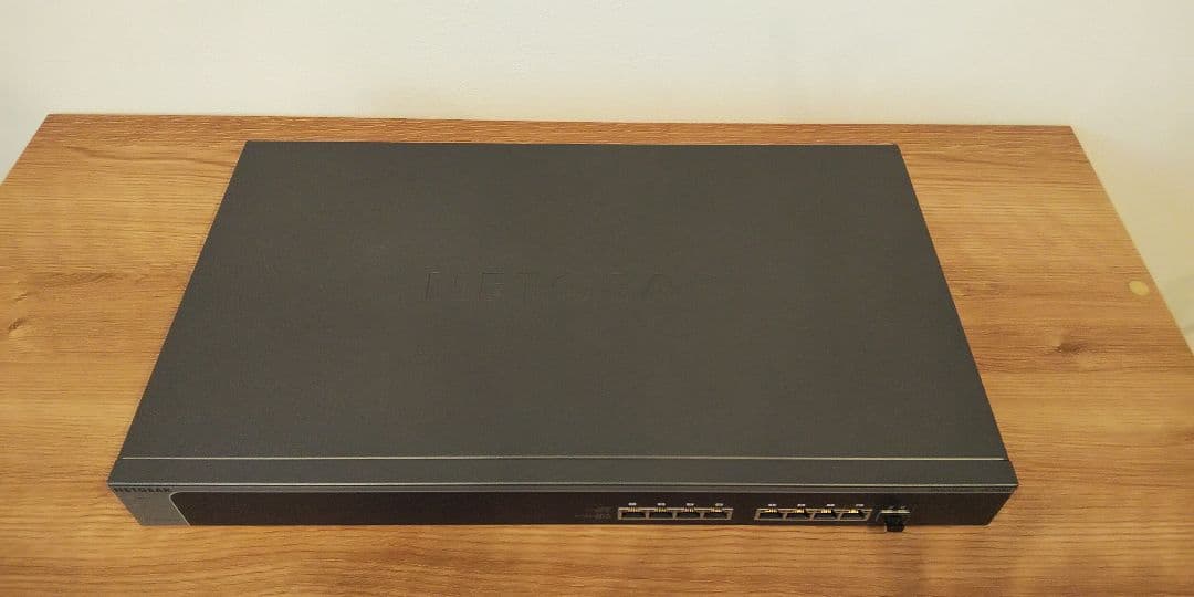 その他 NETGEAR XS708E-100AJS