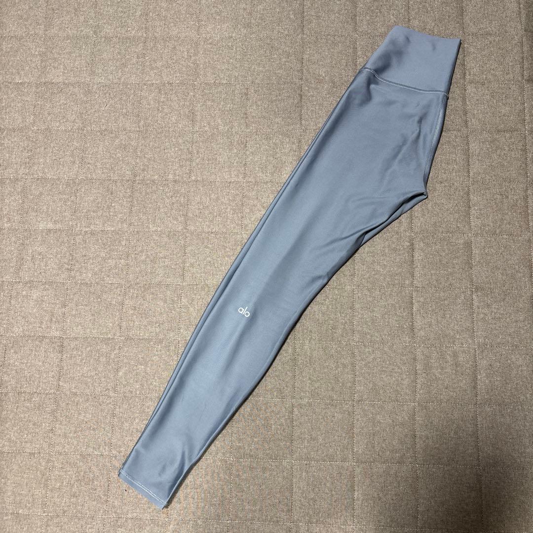 alo yoga アロヨガハイウエスト グレー レギンス