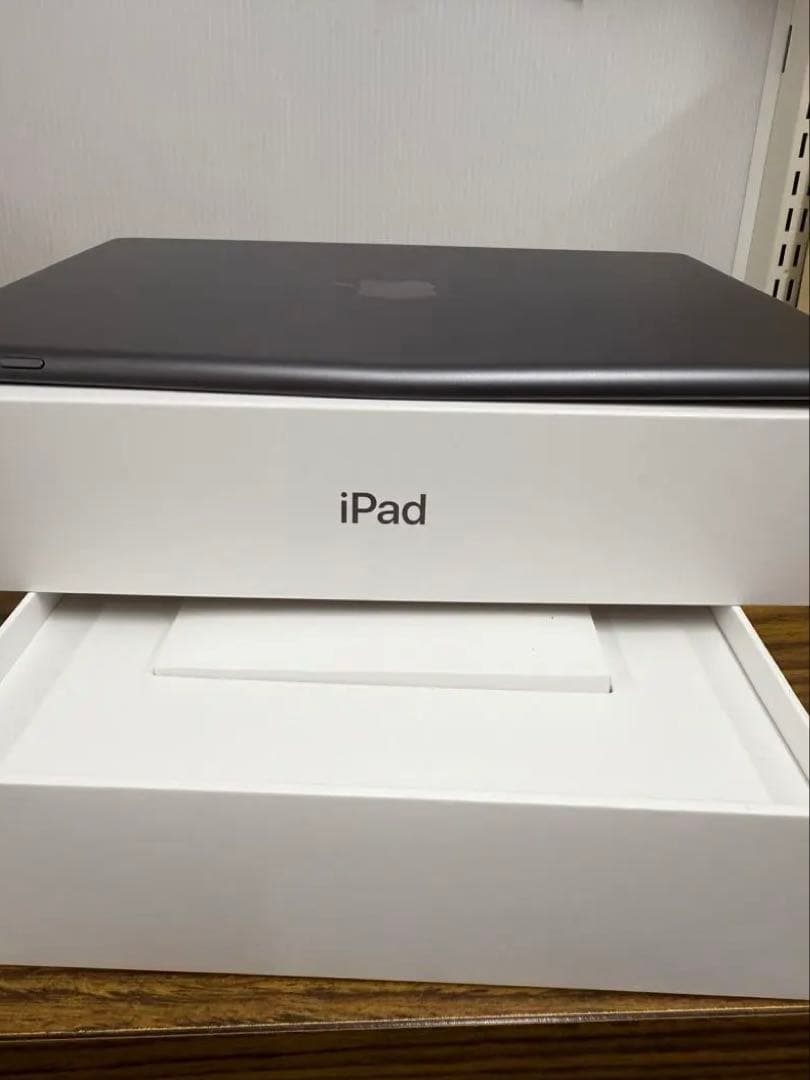 H*i様 IPad 第8世代 32GB wifi